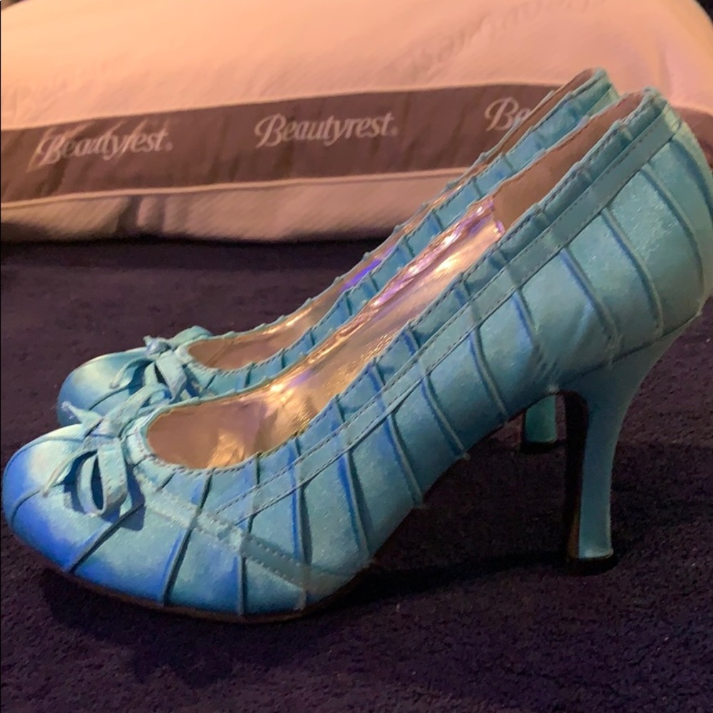 Blue Ribboned Heels - Picture 2 of 5